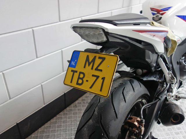 honda - cbr-1000-rr-fireblade