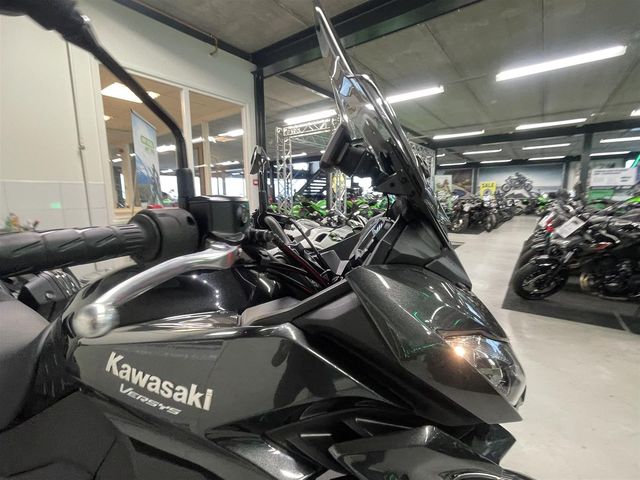 kawasaki - versys-1000-grand-tourer