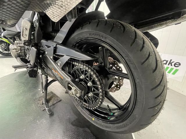 kawasaki - versys-1000-grand-tourer