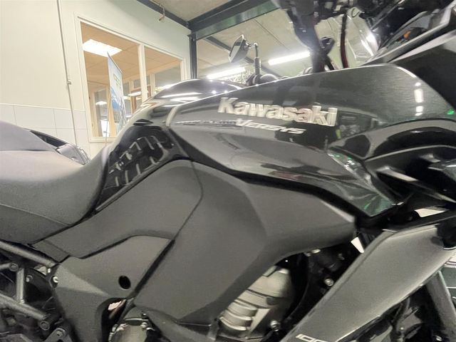 kawasaki - versys-1000-grand-tourer