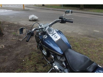 HARLEY-DAVIDSON SOFTAIL CUSTOM FXST – foto 4