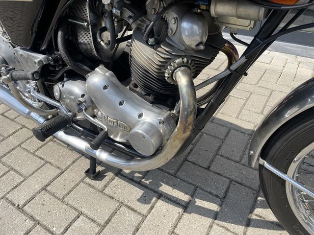 norton - commando-750