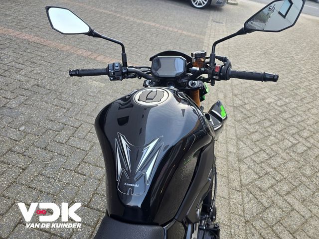 kawasaki - z900-se