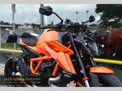 KTM 1390 SUPER DUKE R – foto 2