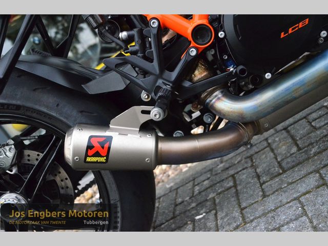 ktm - 1390-super-duke-r