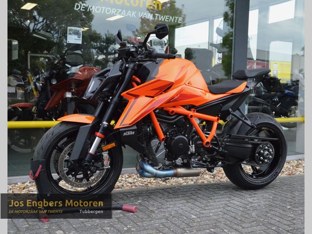 ktm - 1390-super-duke-r