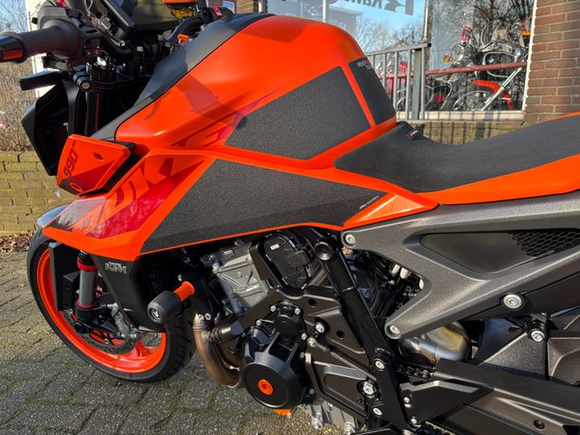 ktm - 990-duke