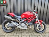 DUCATI MONSTER 696
