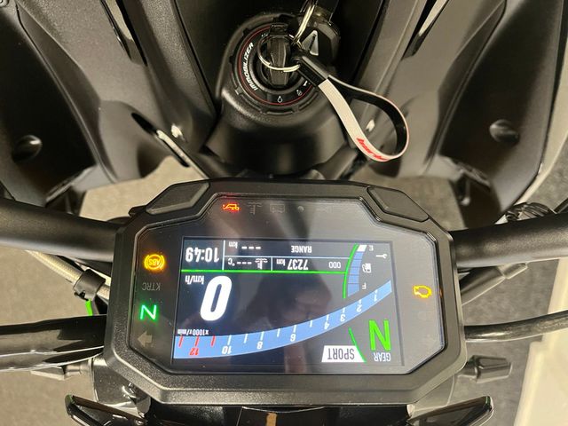 kawasaki - z900-se
