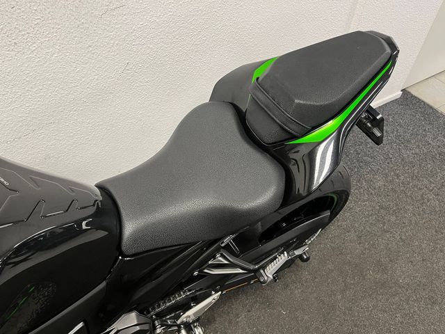 kawasaki - z900-se