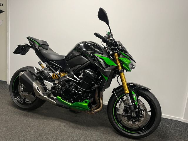 kawasaki - z900-se