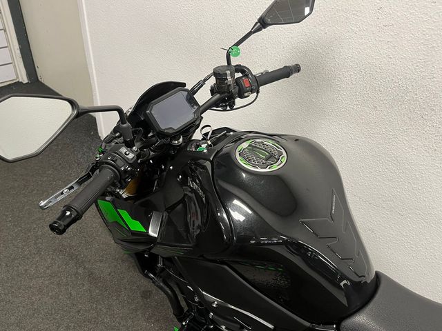 kawasaki - z900-se