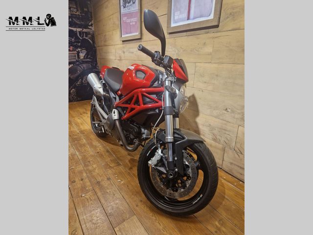 ducati - monster-696