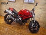 DUCATI MONSTER 696