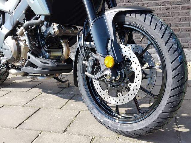suzuki - v-strom-1050