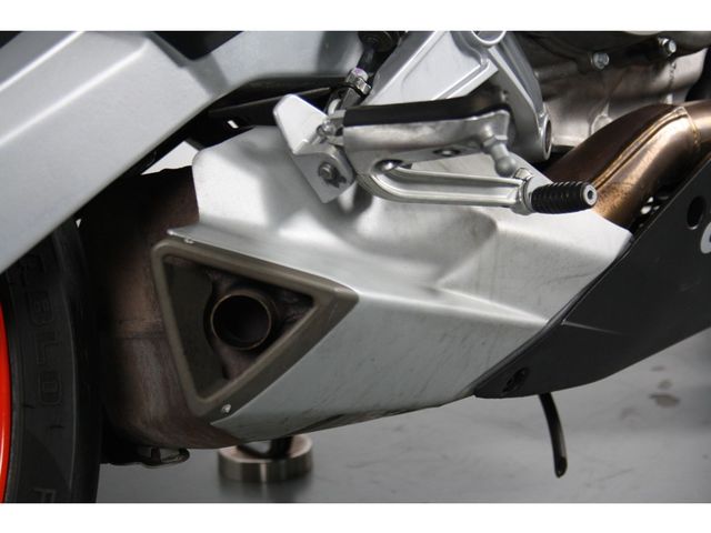 aprilia - tuono-660