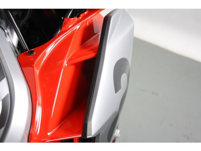 aprilia - tuono-660