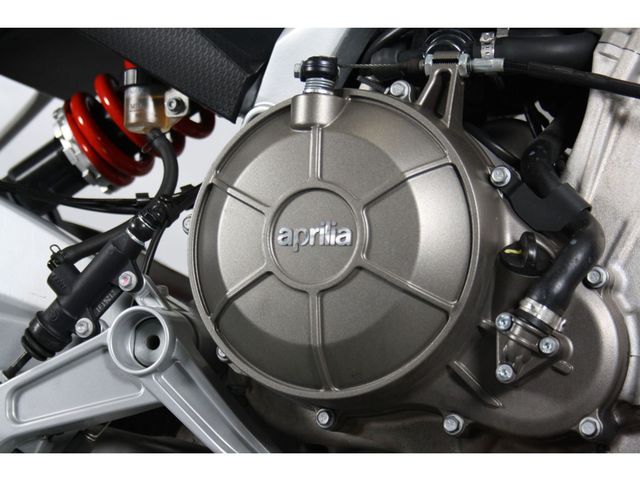 aprilia - tuono-660