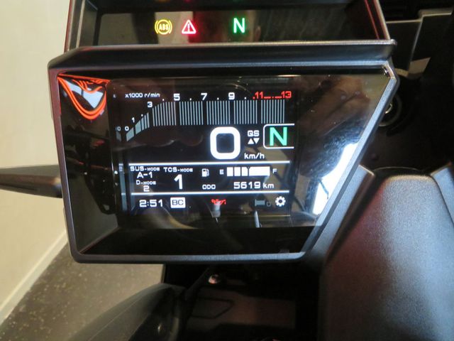 yamaha - tracer-9-gt--