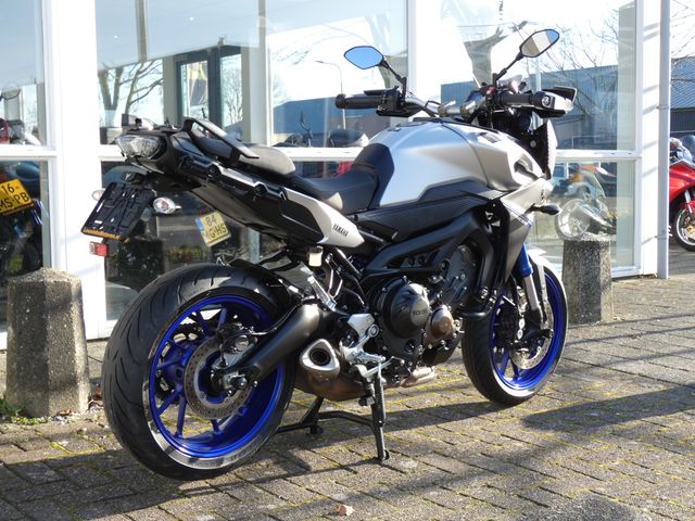 yamaha - tracer-900-abs