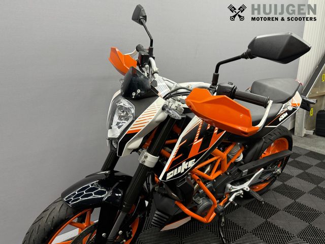 ktm - 390-duke-abs