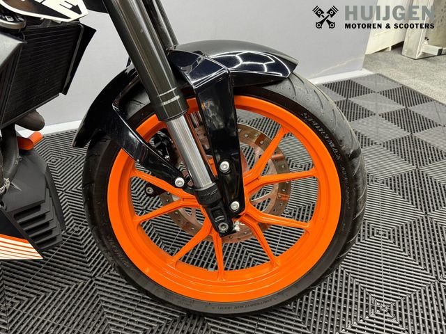 ktm - 390-duke-abs