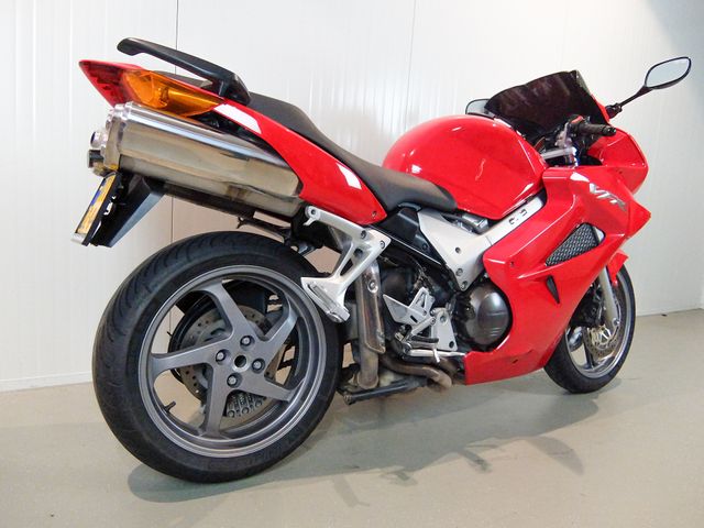 honda - vfr-800-fi-vtec