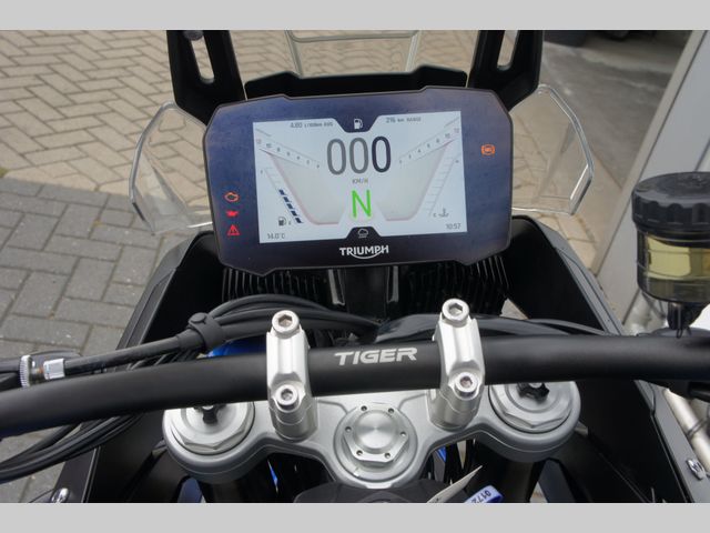 triumph - tiger-900-gt