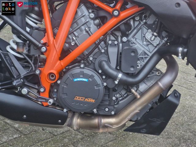 ktm - 1290-super-duke-gt