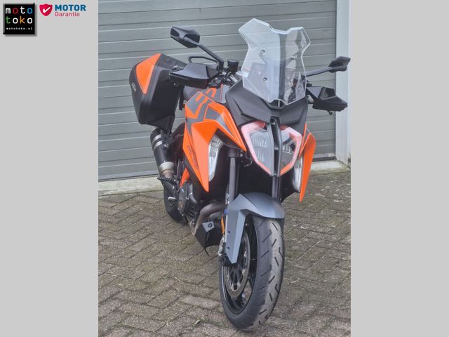 ktm - 1290-super-duke-gt