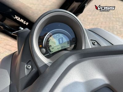 YAMAHA NMAX 125 – foto 4