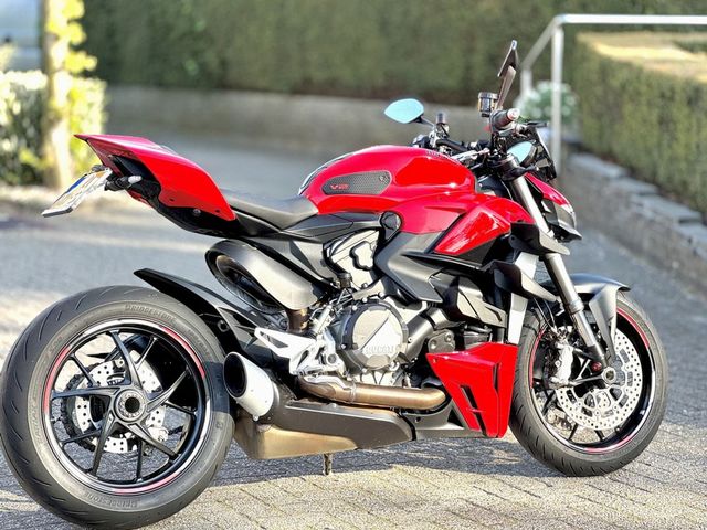 ducati - streetfighter-v2