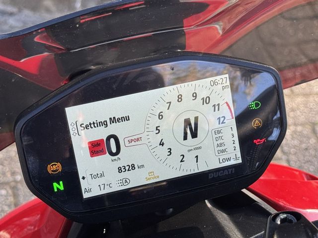 ducati - streetfighter-v2