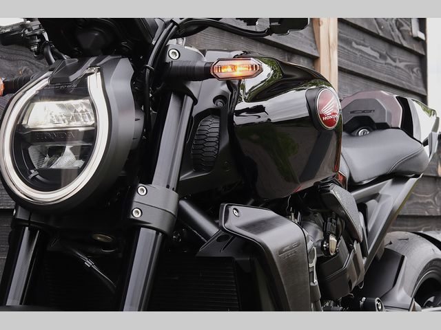 honda - cb-1000-r-black-edition