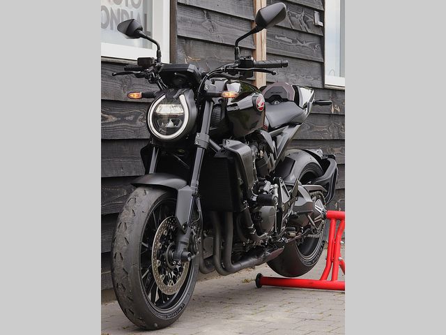 honda - cb-1000-r-black-edition