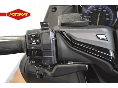YAMAHA XP 530 T-MAX ABS – foto 4