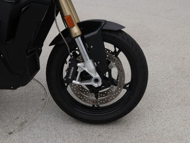 bmw - s-1000-xr