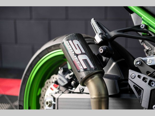 kawasaki - z900