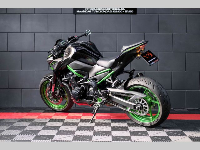 kawasaki - z900