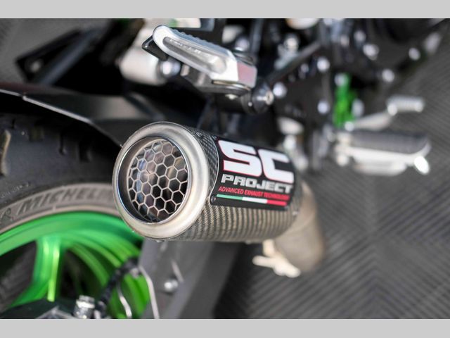 kawasaki - z900