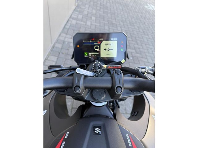 suzuki - gsx-8s