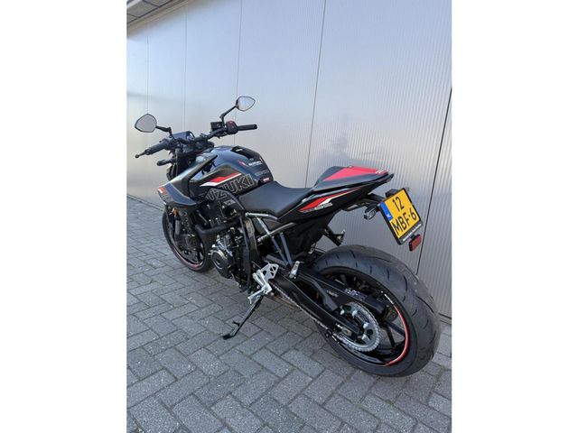 suzuki - gsx-8s