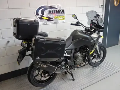 SUZUKI V-STROM 800 – foto 2
