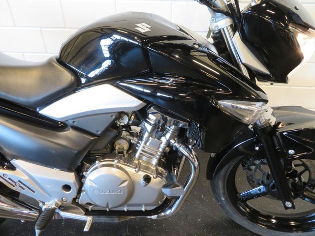 suzuki - gw-250