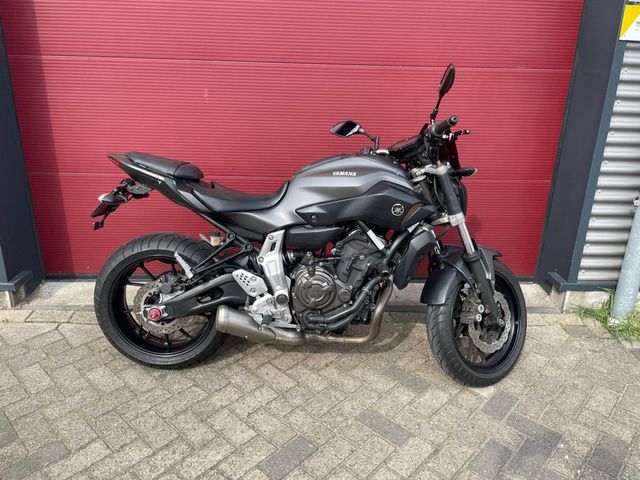 yamaha - mt-07