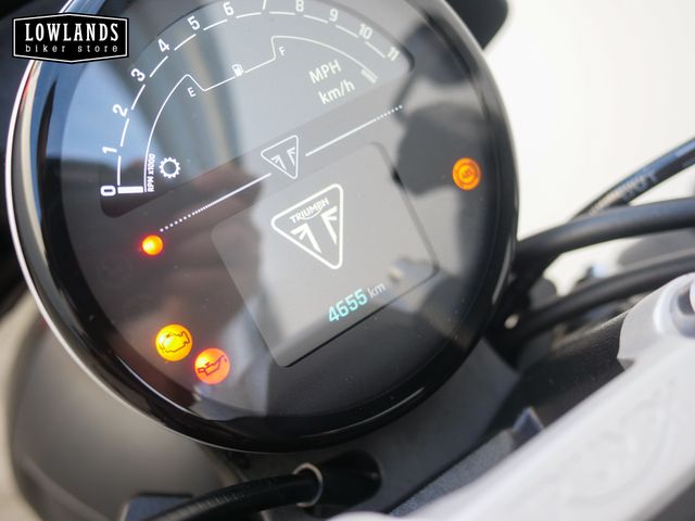 triumph - trident-660