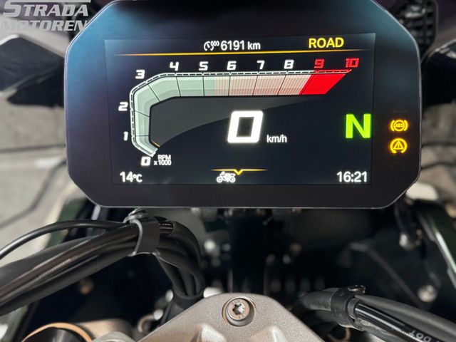 bmw - r-1300-gs-adventure