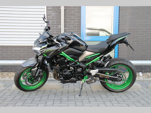 kawasaki - z900