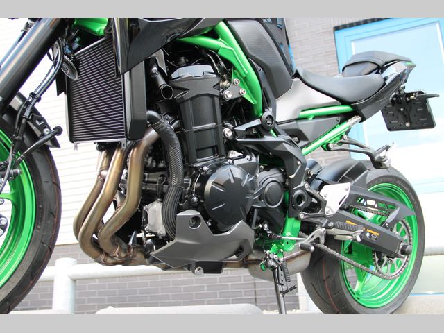 kawasaki - z900