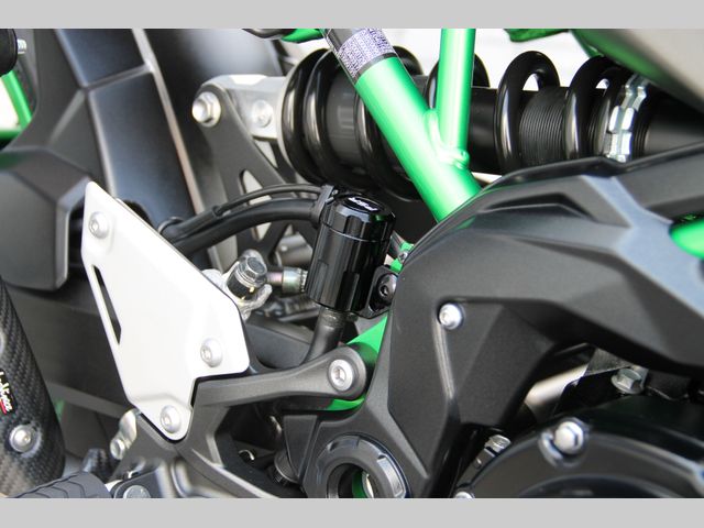kawasaki - z900